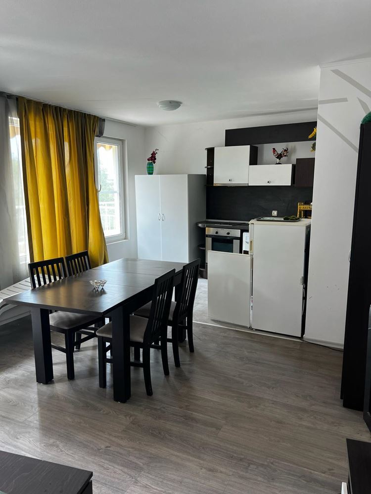 Die perfekte Ferieninvestition mit ausgezeichneter Lage – geräumige Wohnung 100 Meter vom Meer entfernt