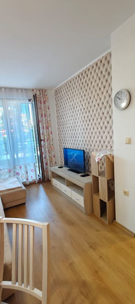 Zweizimmerwohnung im Zentrum von Sonnenstrand – elegante Anlage mit hervorragenden Annehmlichkeiten