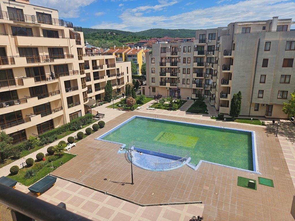 2-Zimmer-Wohnung mit Panoramablick und ausgezeichneter Lage in Sunny Beach