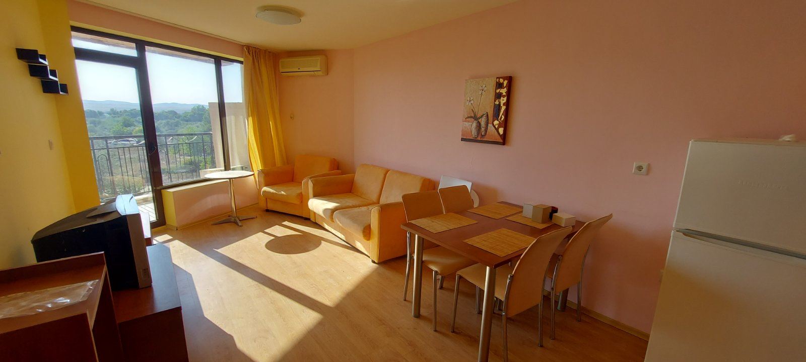 Geräumige Zweizimmerwohnung in einer Anlage mit Pool und ausgezeichneten Annehmlichkeiten in Sonnenstrand
