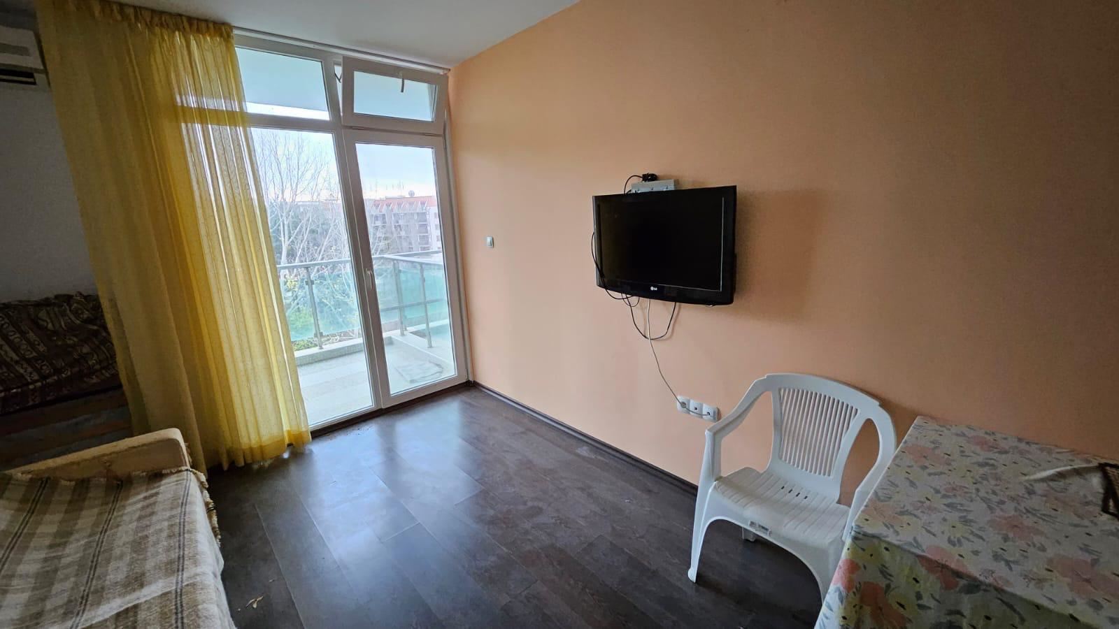 Geräumige Zweizimmerwohnung in einer modernen Wohnanlage im Herzen von Sonnenstrand – ausgezeichnete Investition und bezugsfertig