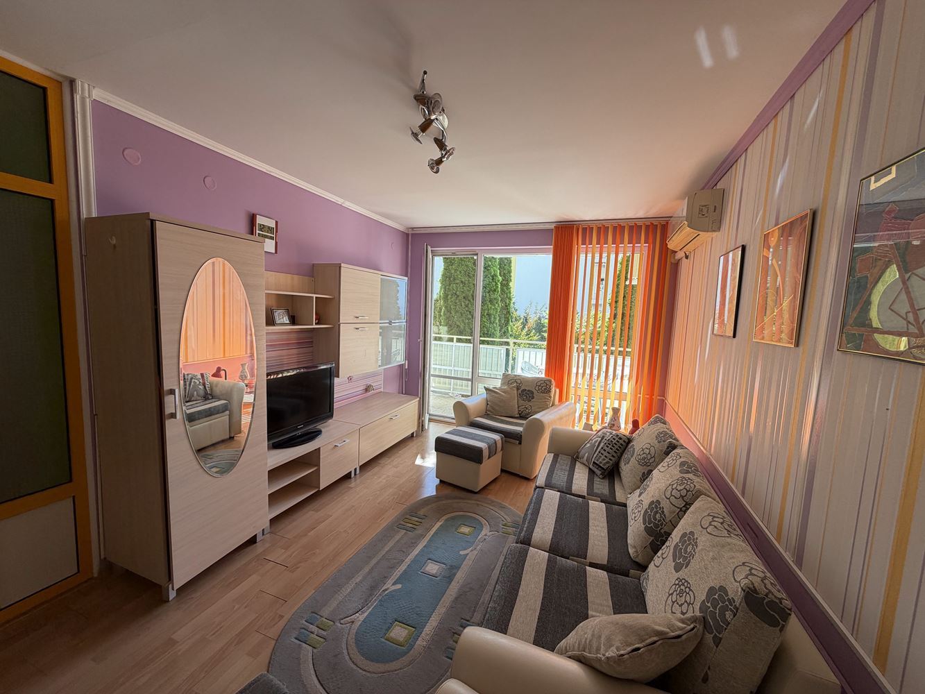 Zweizimmerwohnung mit großzügiger Terrasse und Meerblick in Sveti Vlas – 300 Meter vom Strand entfernt