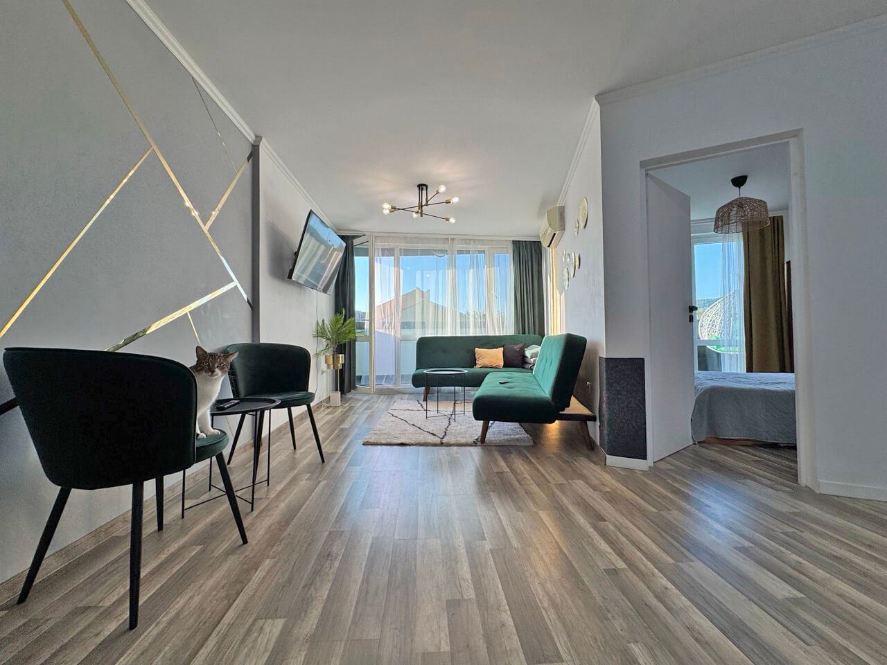 2-Zimmer-Wohnung mit moderner Einrichtung und großer Terrasse 200 m vom Strand in Sonnenstrand entfernt