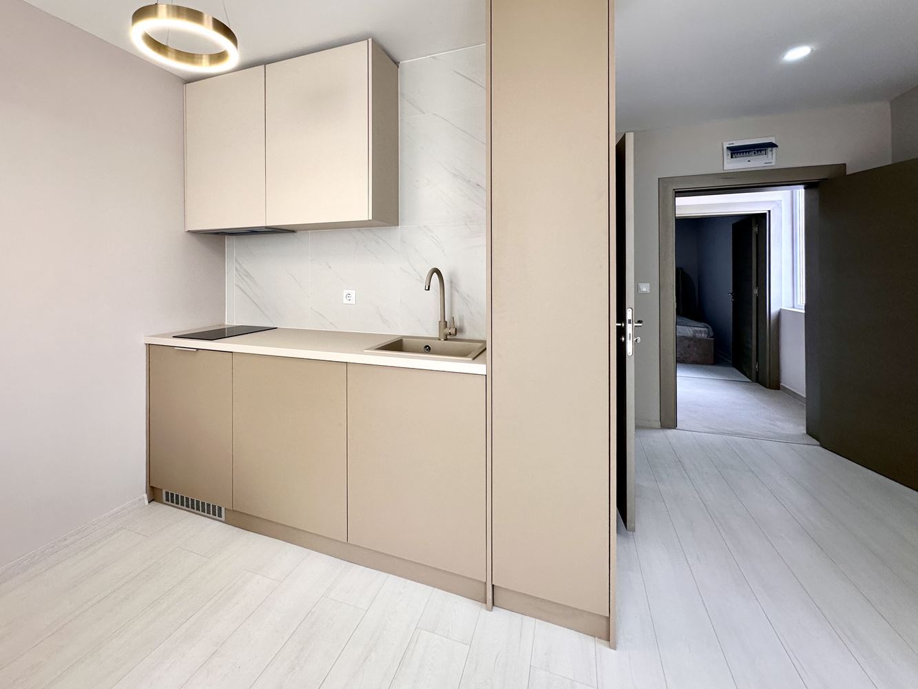 Gemütliche Ein-Zimmer-Wohnung mit Pool- und Grünblick in Sonnenstrand – bezugsfertig