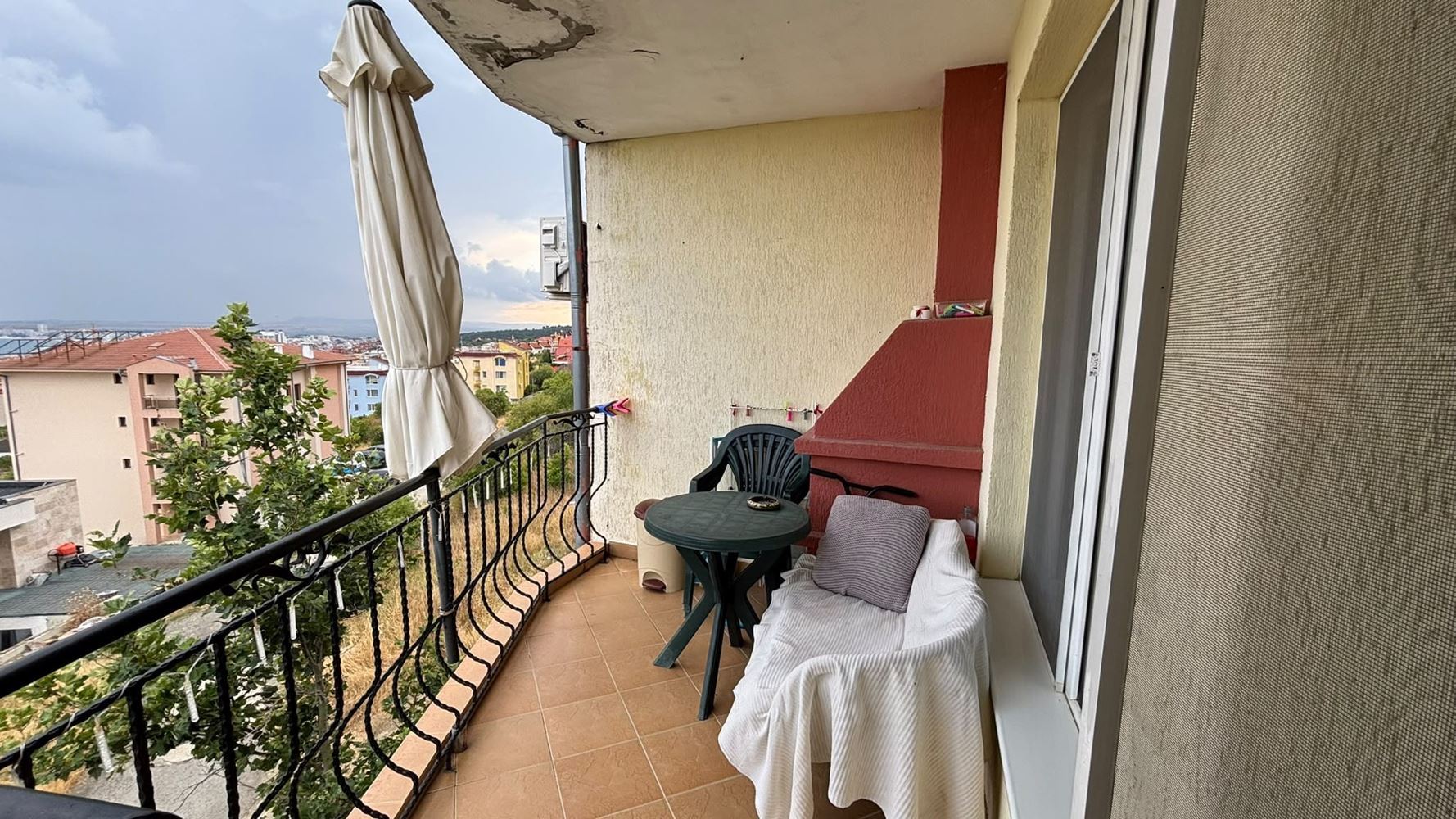 Wohnung mit einem Schlafzimmer und Meerblick in Sveti Vlas – ohne Instandhaltungsgebühr, mit Parkplatz, bezugsfertig