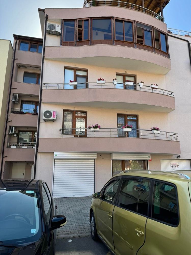 Luxuswohnung mit drei Terrassen und hochwertiger Ausstattung – außergewöhnliche 3-Zimmer-Wohnung im Wohnkomplex „Tscherno More“, Nessebar