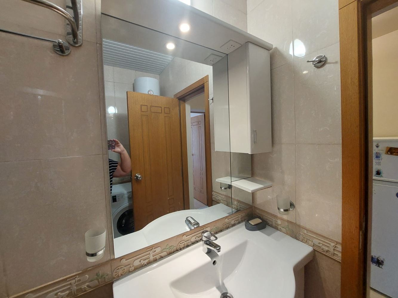 Geräumige Ein-Schlafzimmer-Wohnung mit ausgezeichneten Annehmlichkeiten – Sonnenstrand