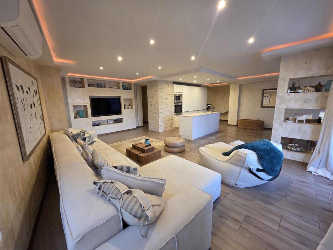 Nessebar: luxuriöse Wohnung mit zwei Schlafzimmern und Panoramablick auf das Meer – 183 m² Großzügigkeit, Komfort und Stil