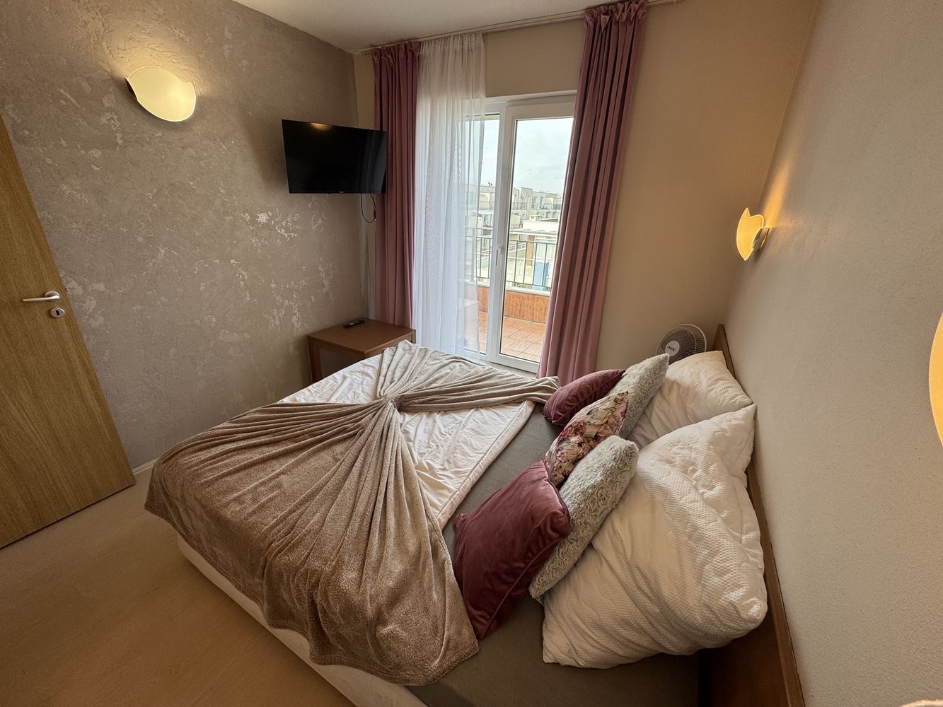 Wohnung mit einem Schlafzimmer und Panoramablick im Herzen von Sonnenstrand