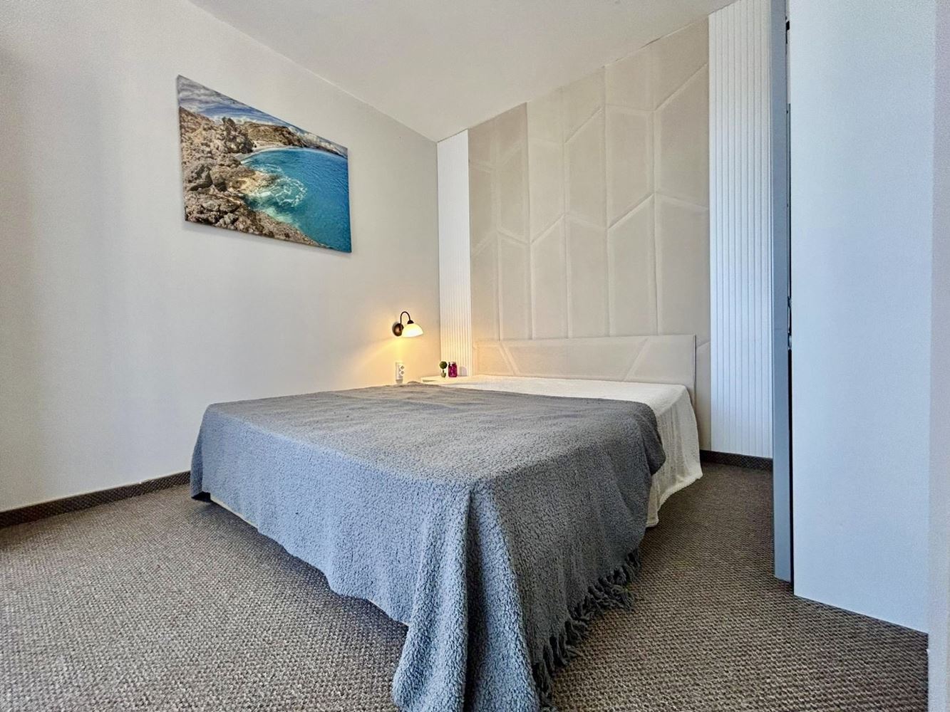 Wohnung mit einem Schlafzimmer und zwei großzügigen Terrassen in Sunny Beach – vollständig möbliert und bezugsfertig