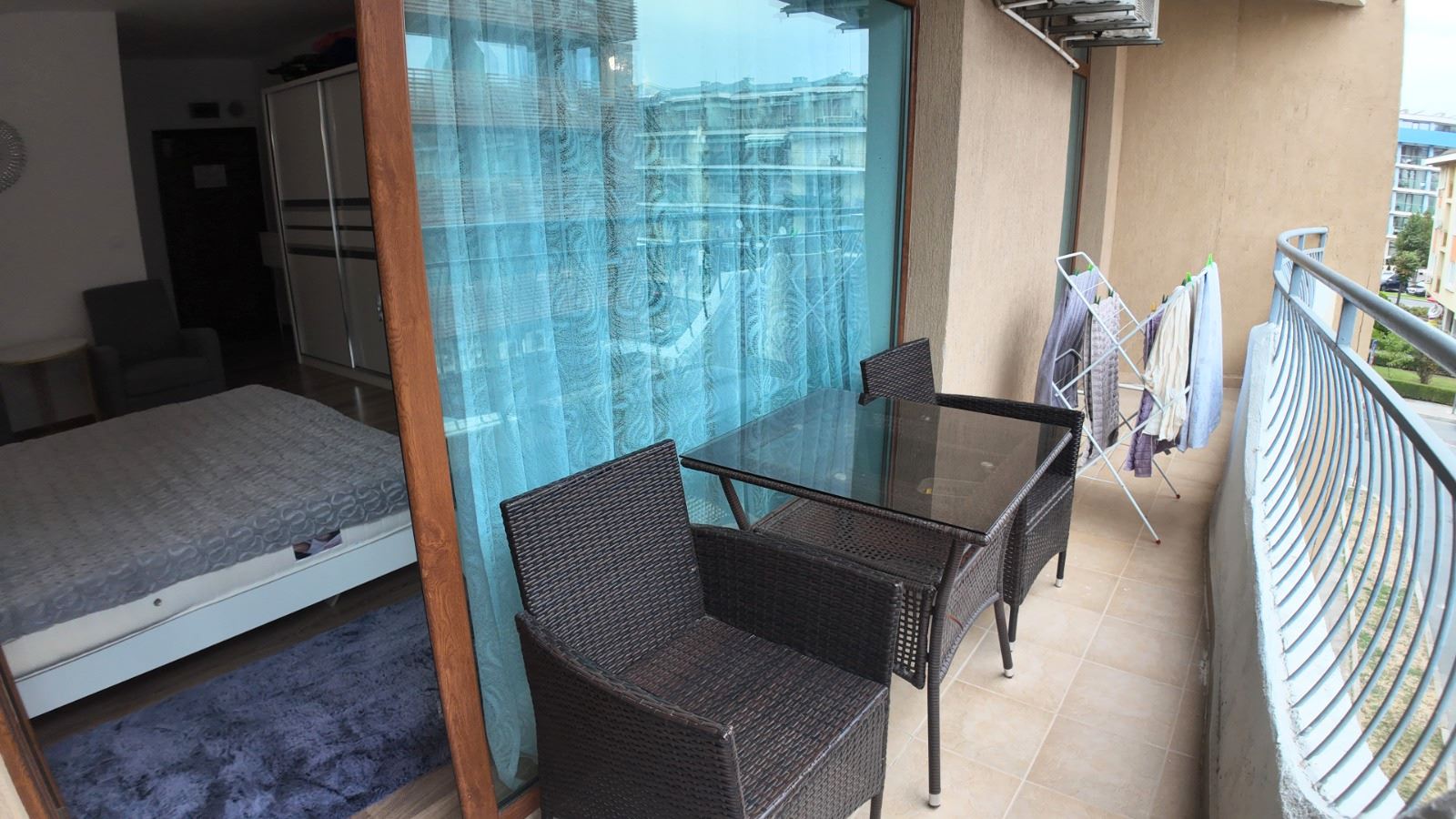 Stilvolle Wohnung mit einem Schlafzimmer in einer Anlage mit Swimmingpools und hervorragenden Annehmlichkeiten