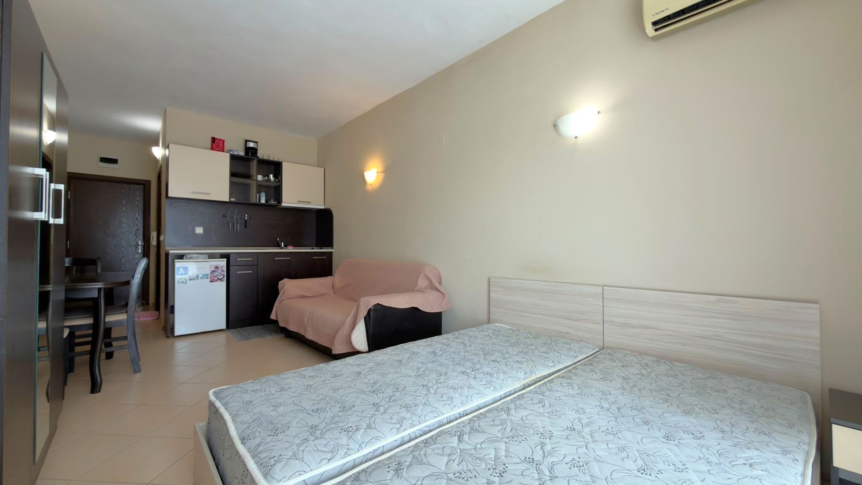 Möblierte Studio-Wohnung mit Poolblick in Sonnenstrand
