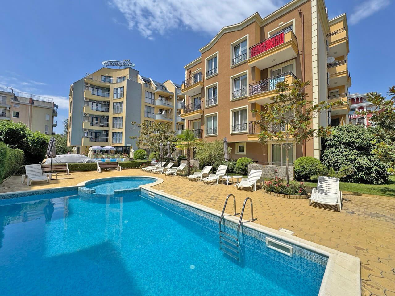 Studio mit separater Küche in einer geschlossenen Wohnanlage – eine ausgezeichnete Investition und ein gemütliches Zuhause in Sonnenstrand