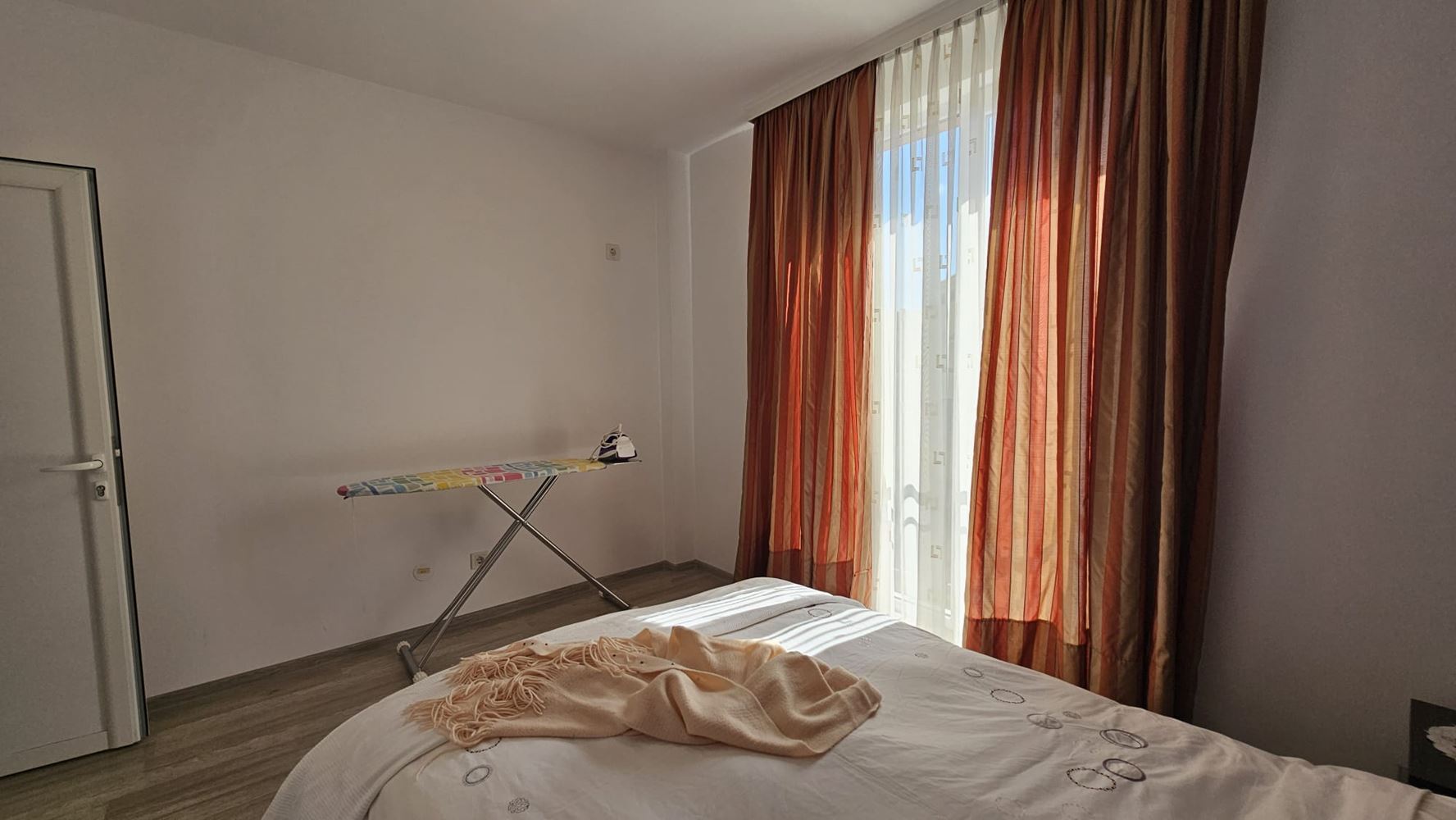 Ausgezeichnete 2-Zimmer-Wohnung mit niedriger Wartungsgebühr in Sonnenstrand – bezugsfertig