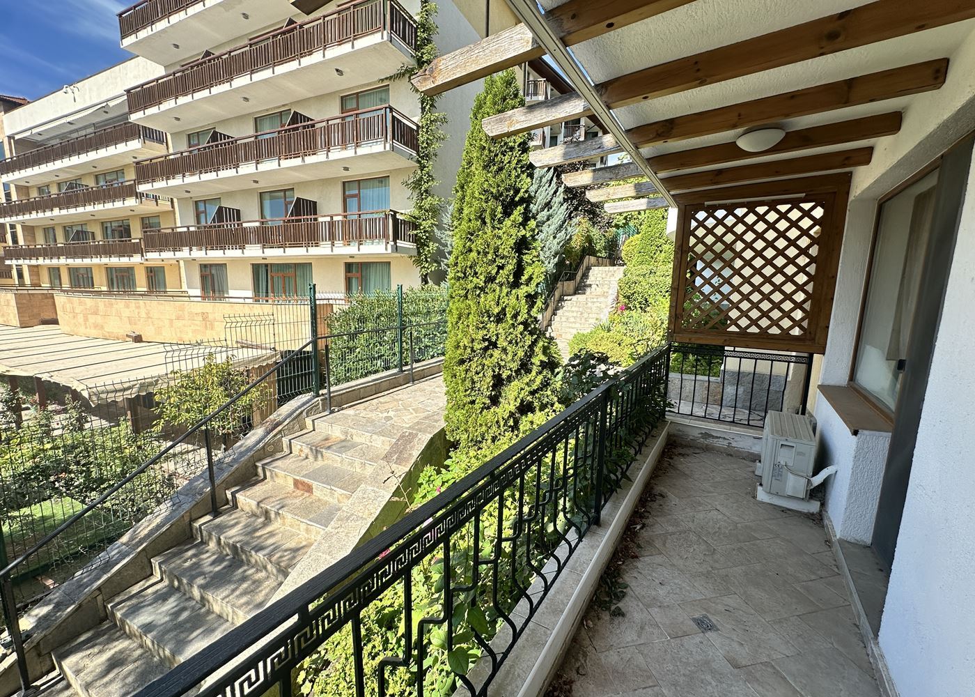2-Zimmer-Wohnung in erster Meereslinie in Sveti Vlas – Gemütlichkeit und maritimes Ambiente