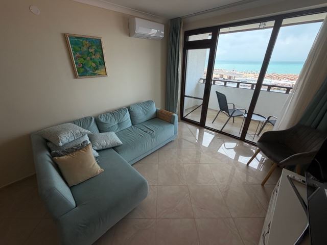 Frontale Meerespanorama in erster Meereslinie – 3-Zimmer-Wohnung in Sveti Vlas mit außergewöhnlicher Lage