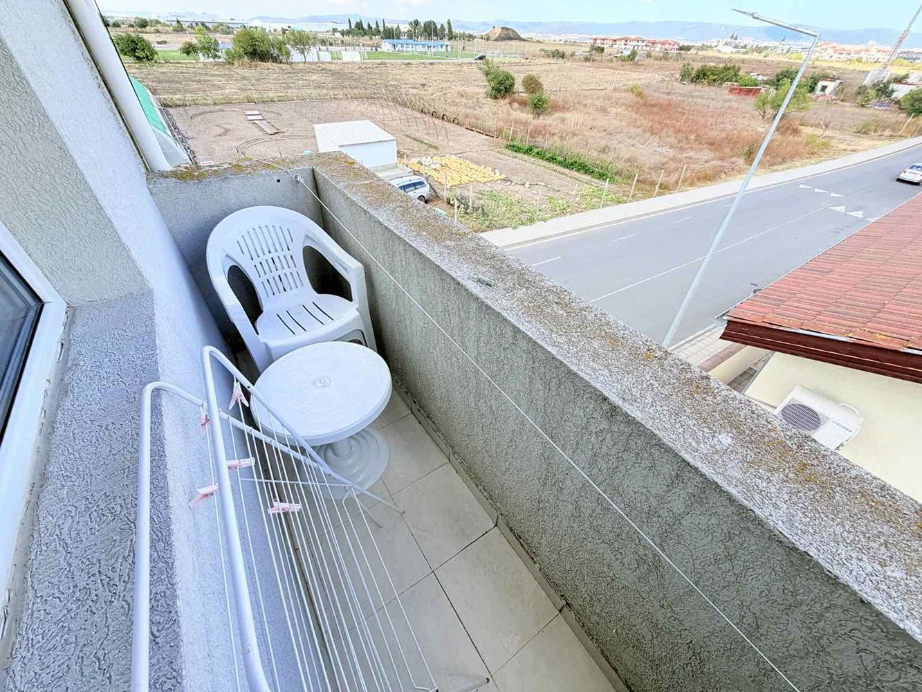 Drei-Zimmer-Wohnung in Ravda mit Meerblick und ohne Instandhaltungsgebühr! 