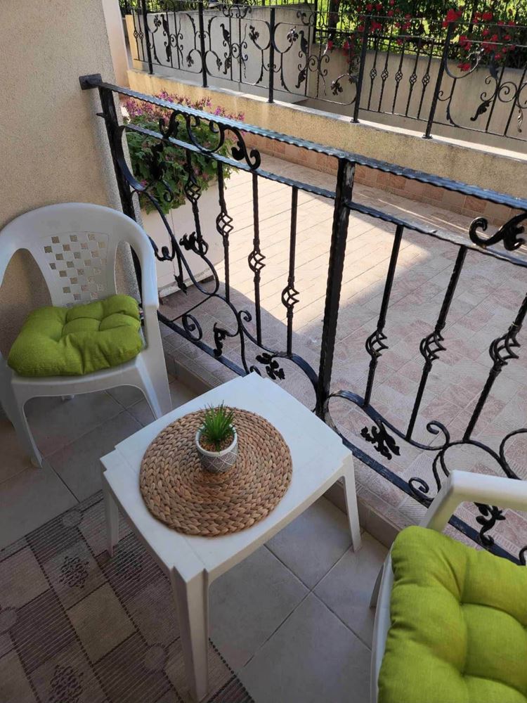 Komfort und Funktionalität am Meer – vollständig möblierte Ein-Zimmer-Wohnung in Sveti Vlas