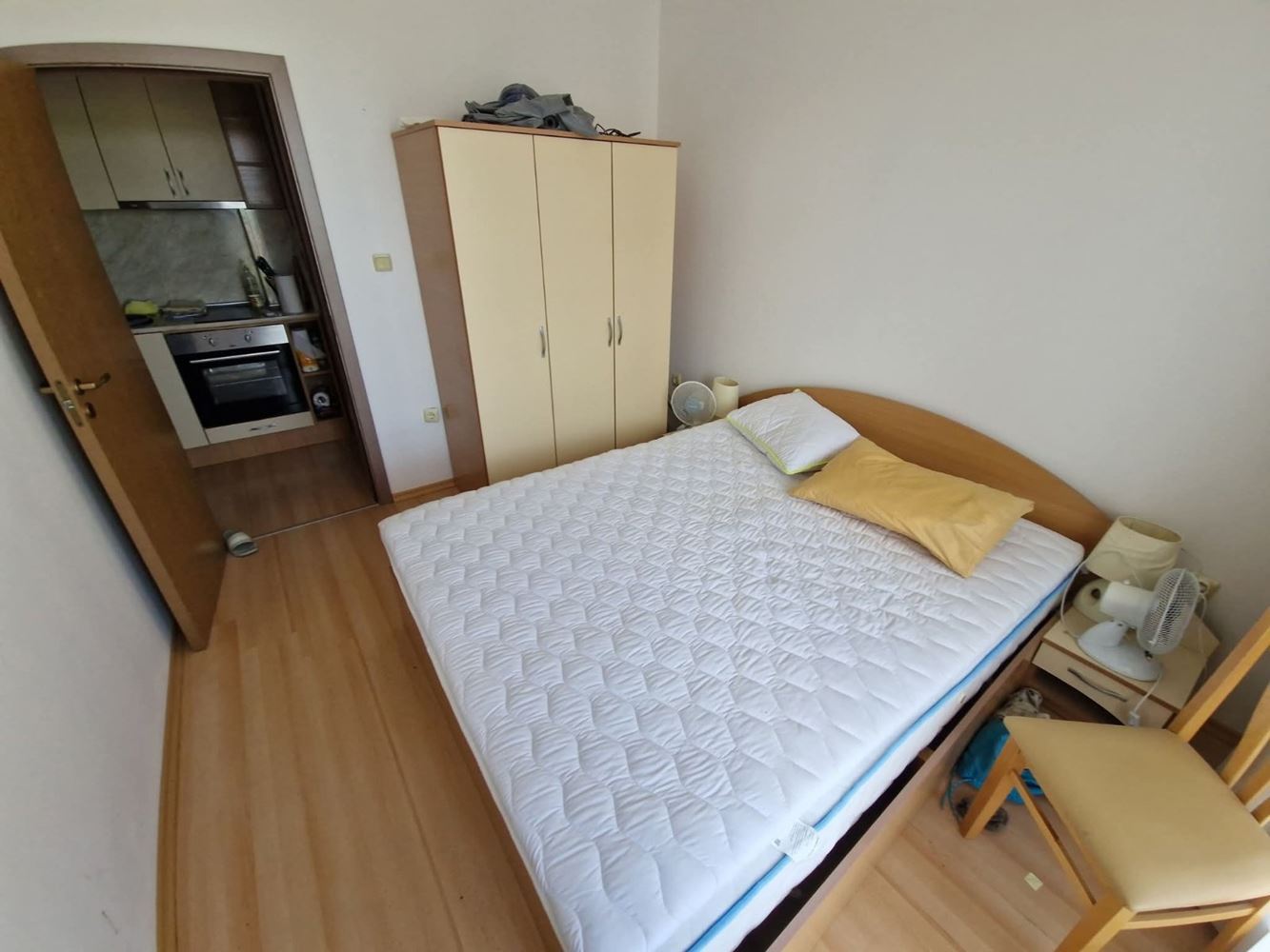 Gemütliche Zweizimmerwohnung mit Blick auf den Pool in einer hervorragend gepflegten Anlage – ideal für Urlaub und Investition