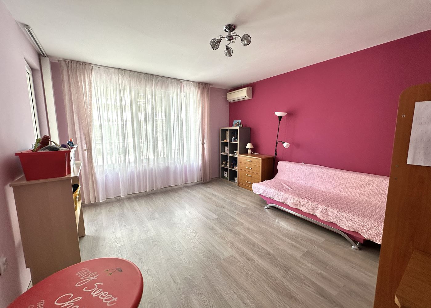 Ein-Zimmer-Apartment 100 m vom Strand in Pomorie – Komfort, Bequemlichkeit und Meerblick