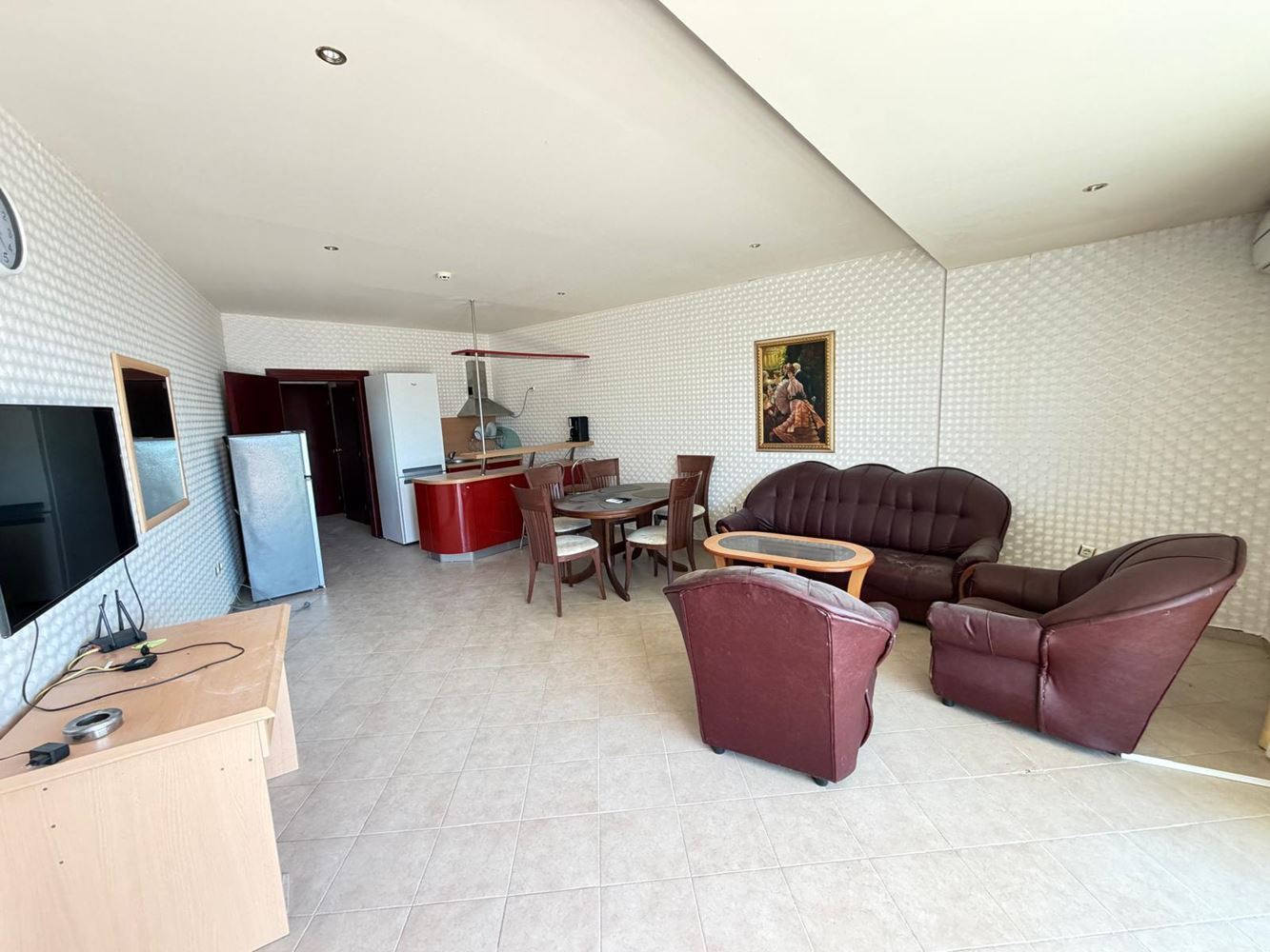 Luxuriöse 3-Zimmer-Wohnung mit Meerblick nur 100 Meter vom Strand in Sonnenstrand entfernt