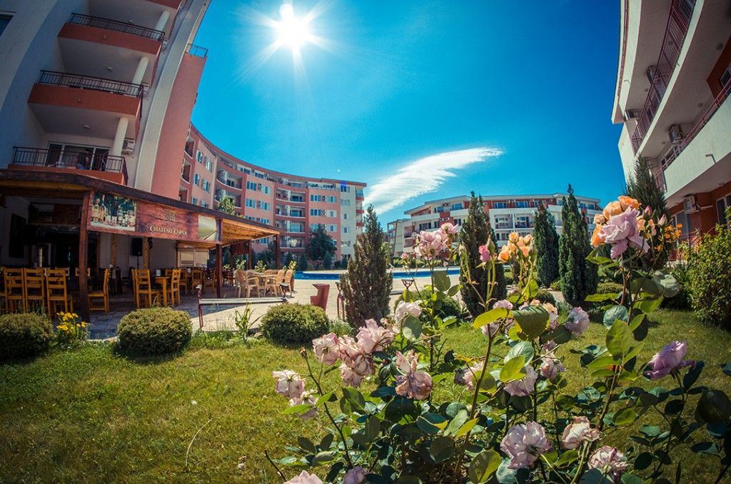 Studio in erster Meereslinie in einer Anlage in Elenite – Meer, Berge und Urlaubskomfort in einem