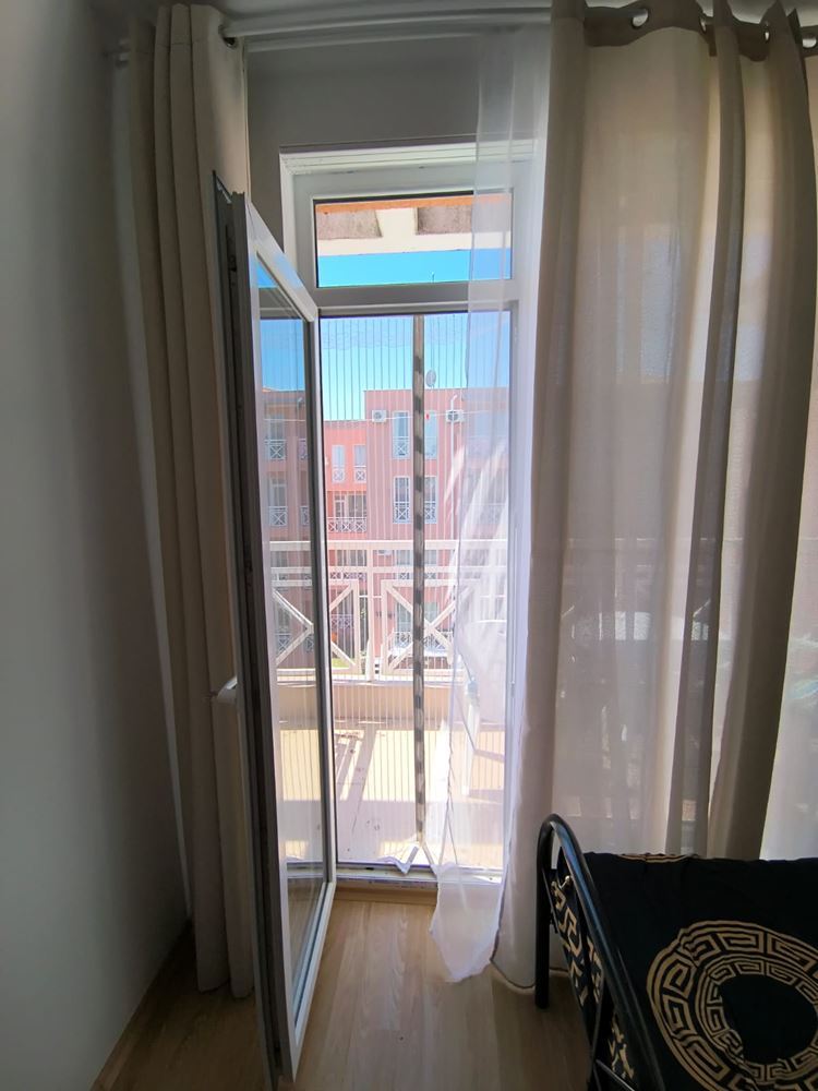 Exklusiv möbliertes Studio in einer geschlossenen Anlage mit umfangreicher Infrastruktur und ruhiger Atmosphäre