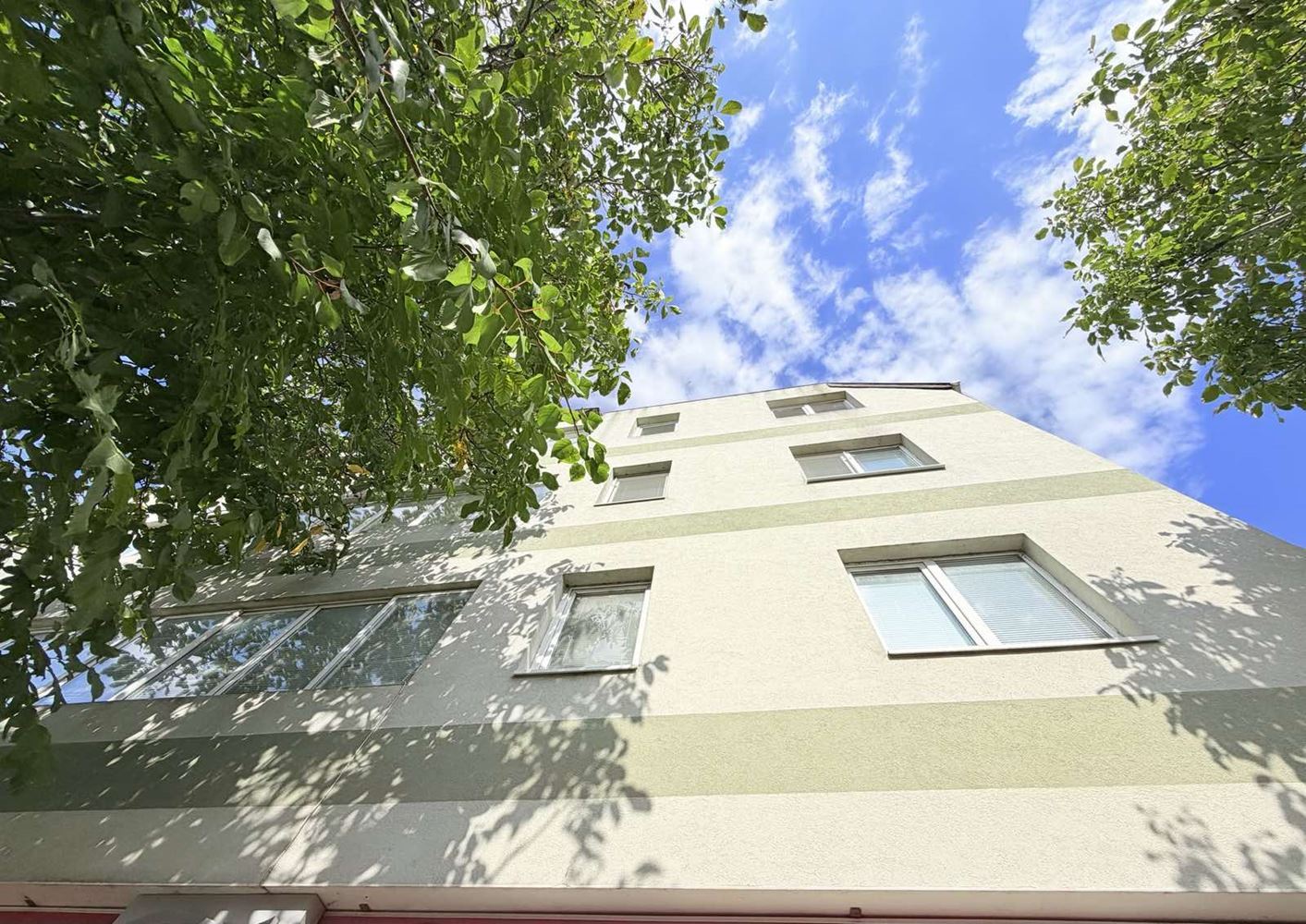 Drei-Zimmer-Wohnung in Ravda mit Meerblick und ohne Instandhaltungsgebühr! 