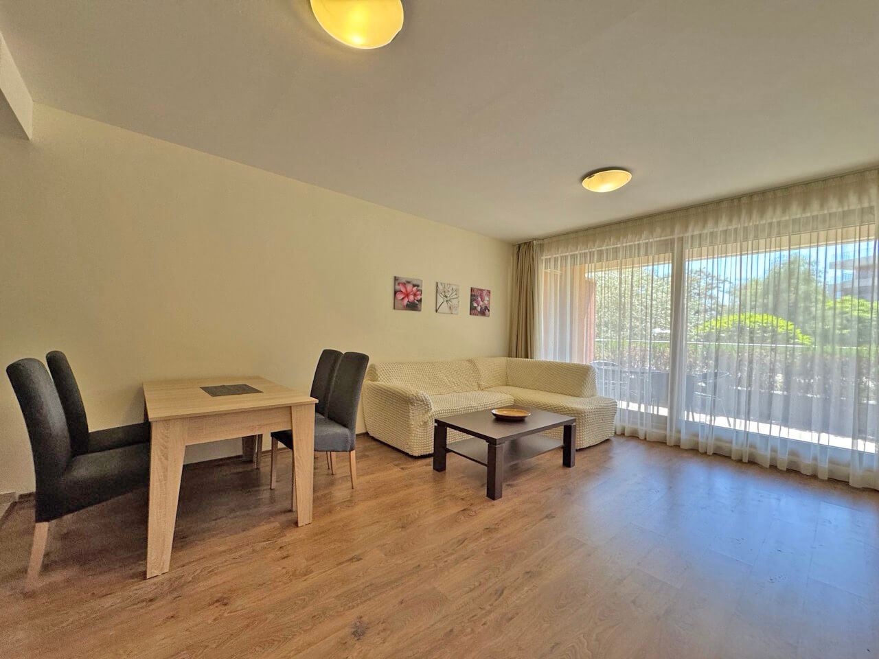 Geräumige 2-Zimmer-Wohnung 200 m vom Meer entfernt in Sonnenstrand – Luxus, Komfort und hervorragende Lage