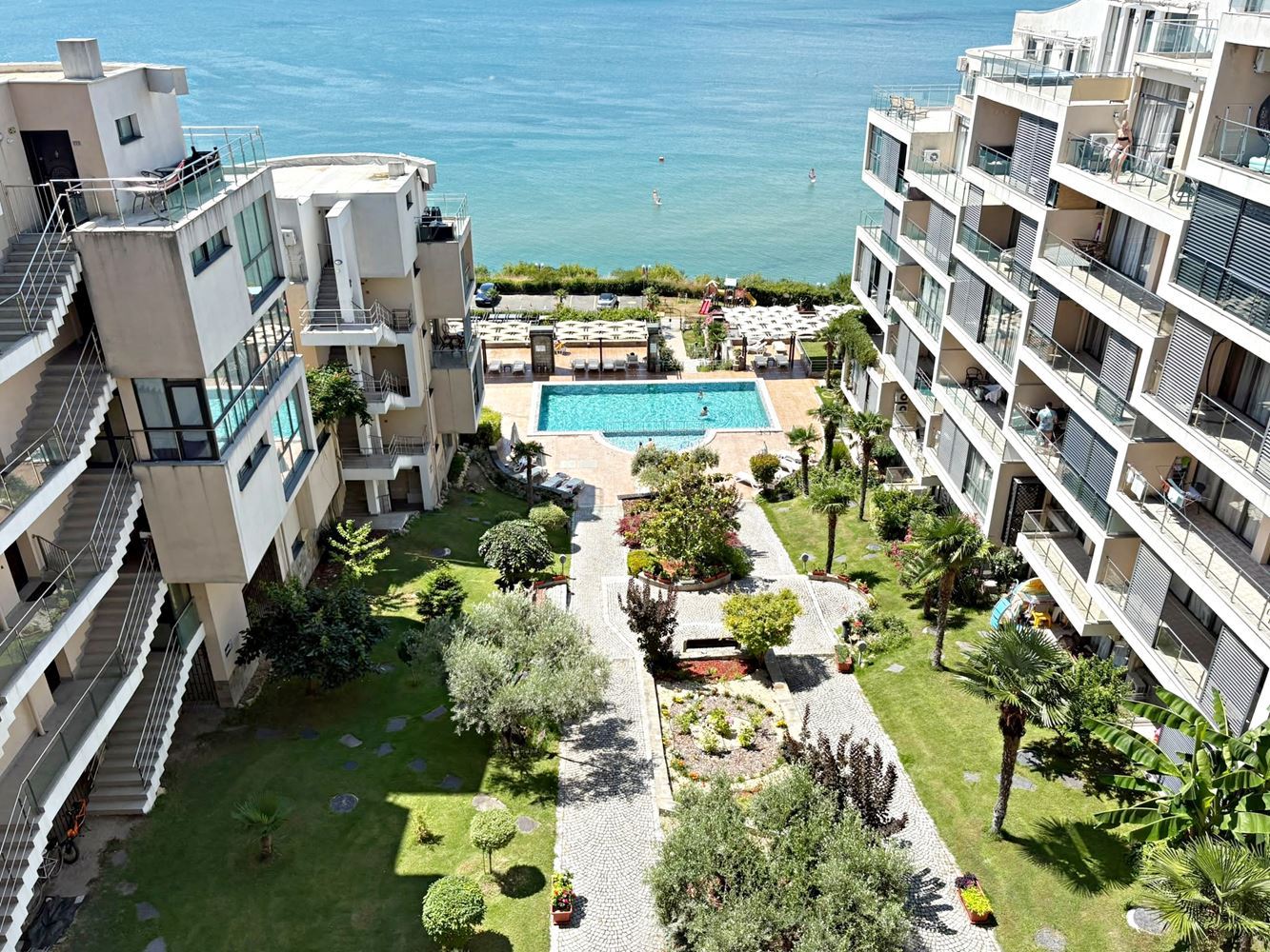 Luxuriöse 2-Zimmer-Wohnung mit Panoramablick auf das Meer in erster Linie in Sveti Vlas