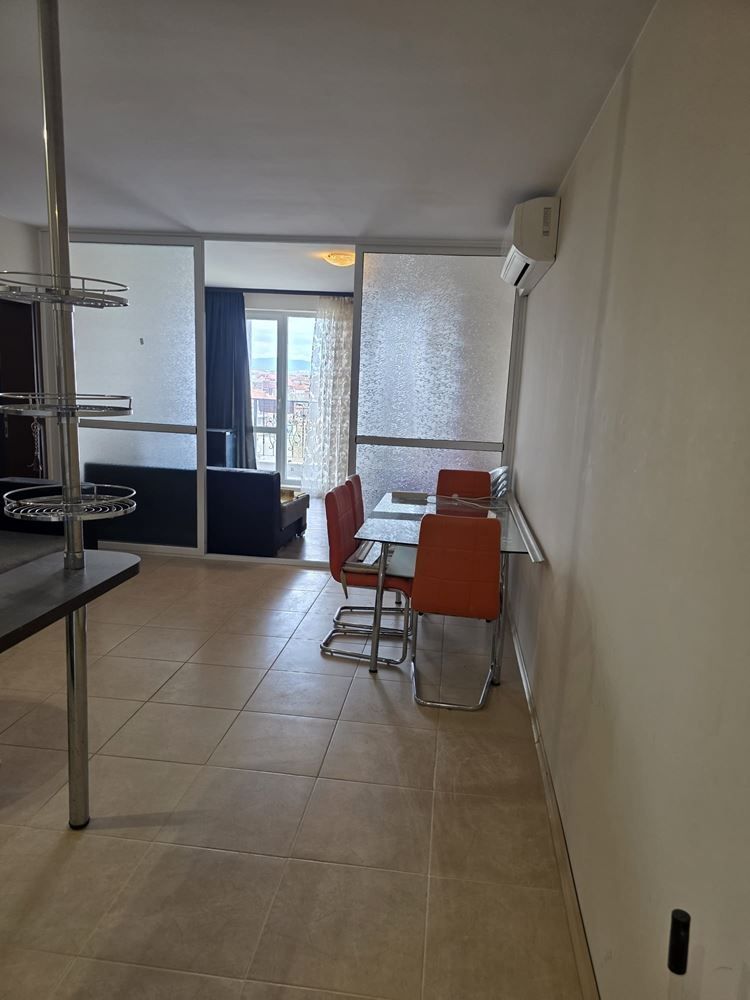 Panorama-Wohnung mit Meerblick in Ravda – Raum, Komfort und ausgezeichnete Lage in zweiter Meereslinie