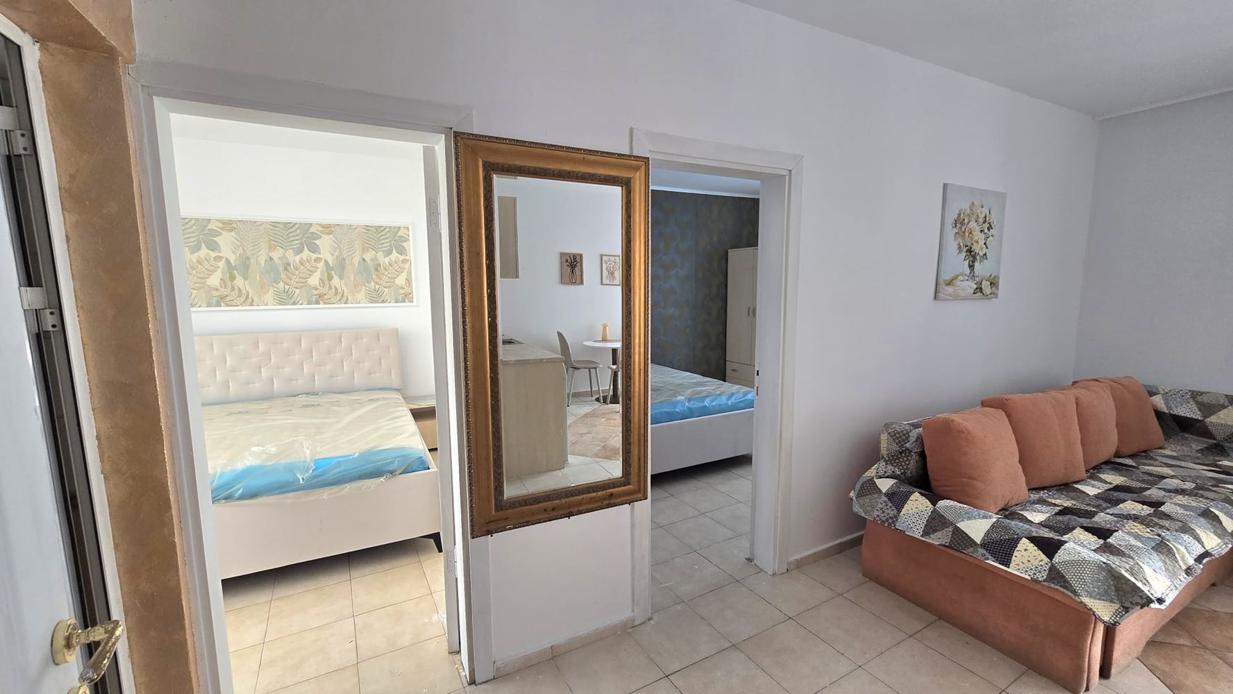 Drei-Zimmer-Wohnung mit Südausrichtung und Blick auf den Pool in Sonnenstrand