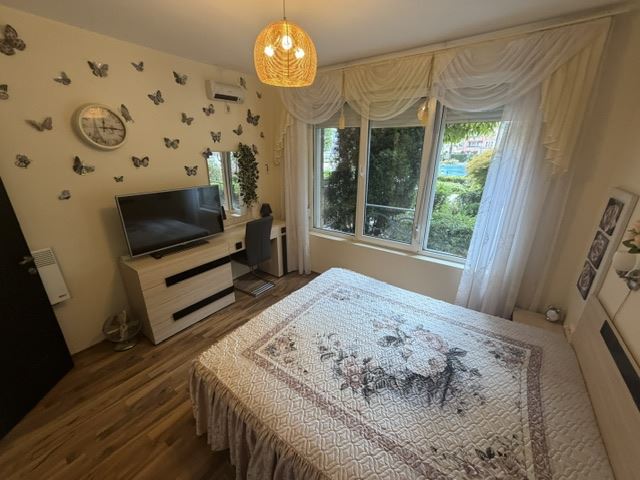 Großzügiges Apartment mit drei Schlafzimmern in Meeresnähe und mit hervorragender Infrastruktur innerhalb der Anlage