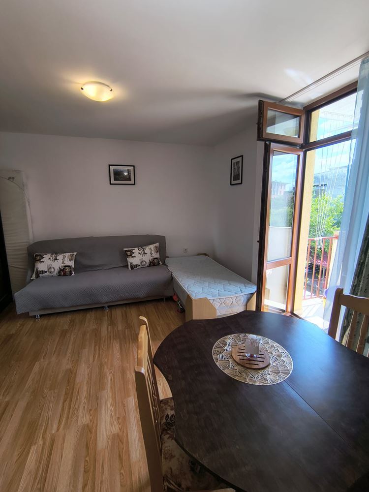 Studio in Ravda mit Swimmingpool und Stellplätzen – komfortable Immobilie am Meer zu einem erschwinglichen Preis