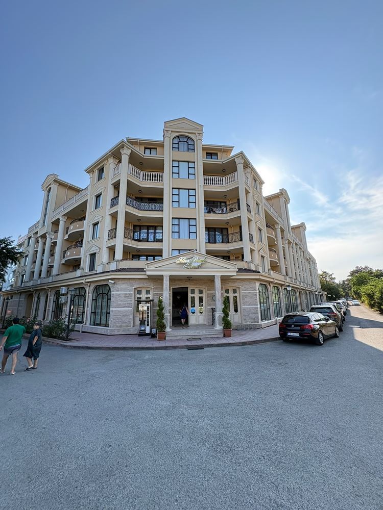 Möbliertes Studio nur wenige Schritte vom Südstrand in Pomorie entfernt – niedrige Instandhaltungsgebühr, bezugsfertig