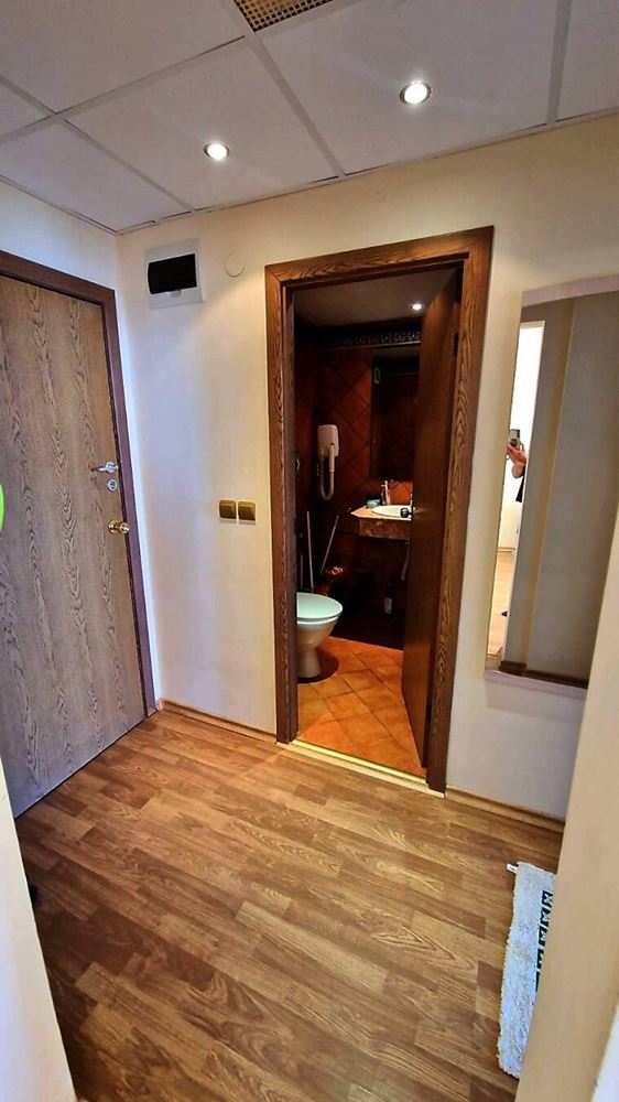 Wohnung mit einem Schlafzimmer und atemberaubendem Panoramablick auf das Meer in erster Meereslinie in Elenite