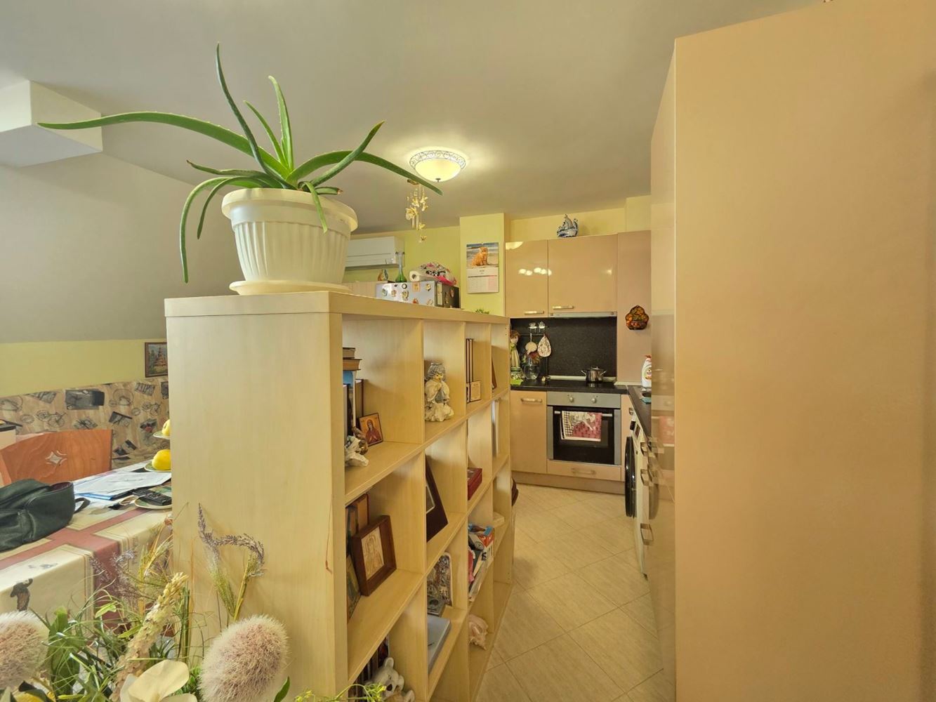 Geräumige Wohnung mit einem Schlafzimmer und Panoramablick auf die Salinen und das Meer in Pomorie