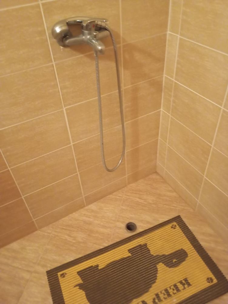 Voll möblierte Ein-Zimmer-Wohnung 200 m vom Strand in Ravda entfernt – Ruhe, Grün und Komfort in einer kleinen Anlage