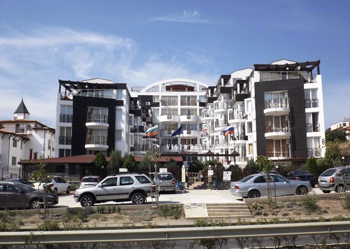 Zweizimmerwohnung mit Meerpanorama in Sveti Vlas – ausgezeichnete Investition in eine bezugsfertige Immobilie