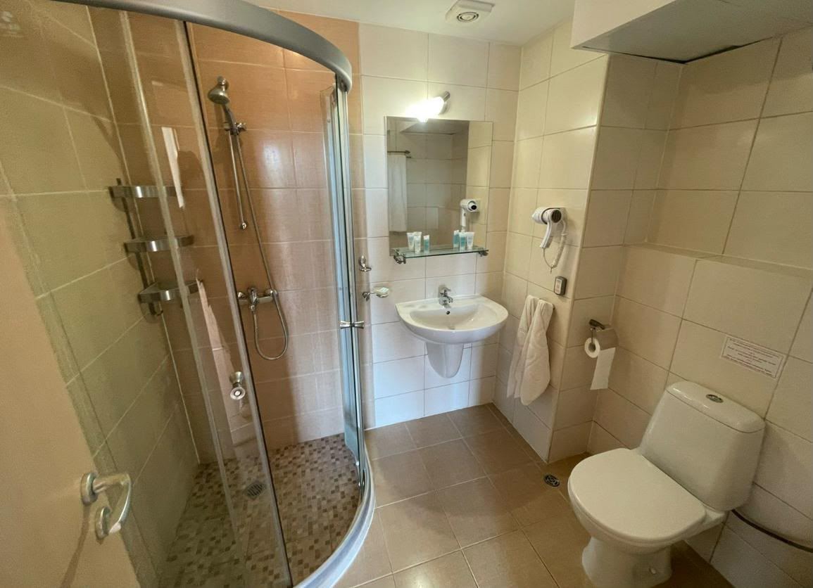 Großzügige 3-Zimmer-Wohnung in erster Meereslinie in Obzor mit Panoramablick auf das Meer