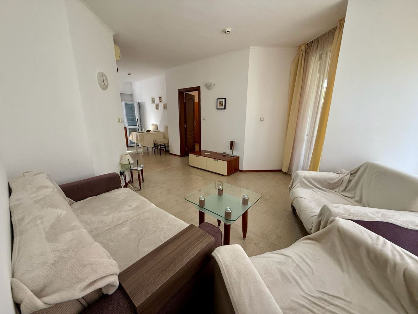 Gemütliche Zweizimmerwohnung mit Garten und hervorragenden Annehmlichkeiten in der Region Sunny Beach