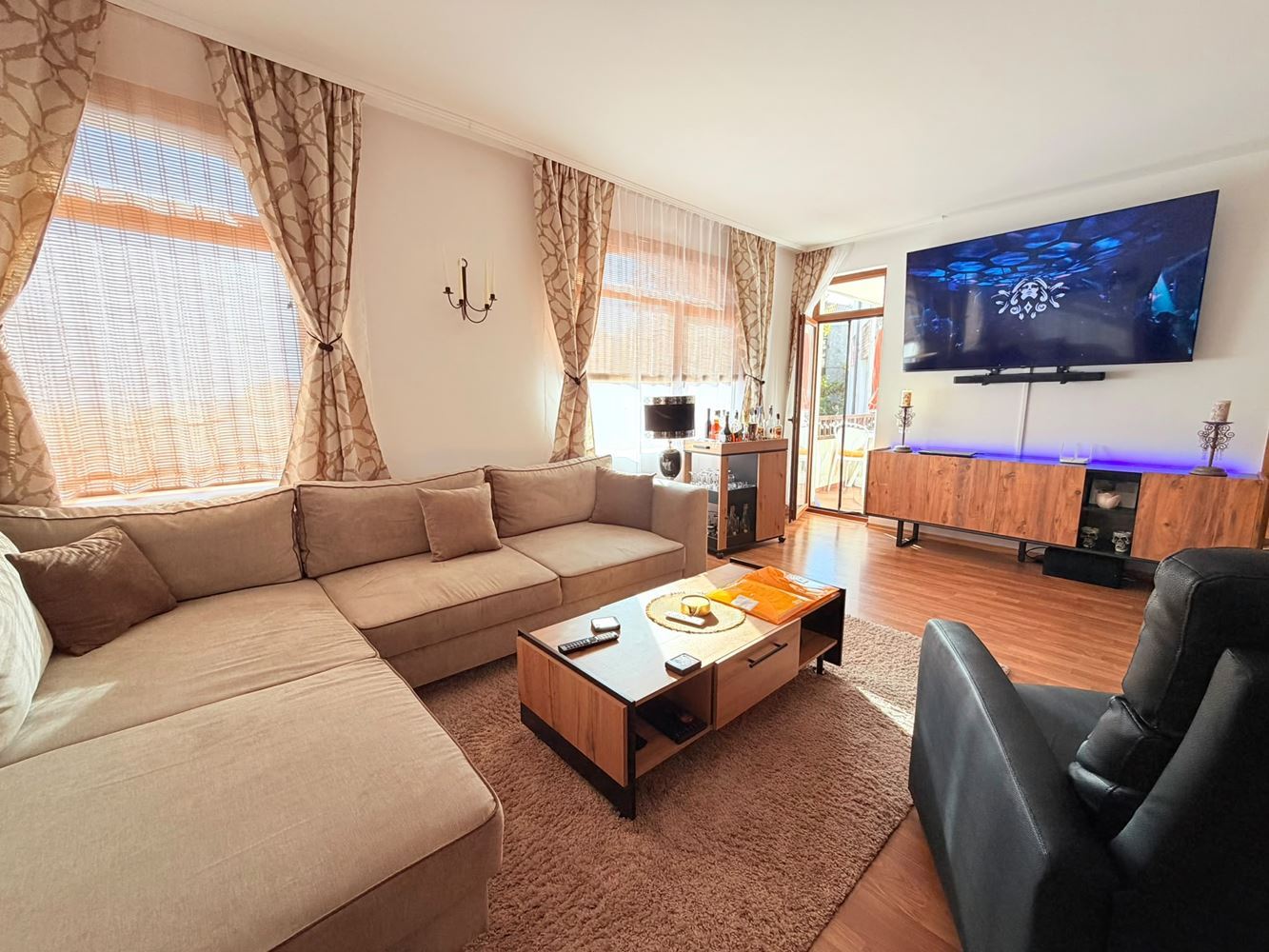 Luxuriöse Wohnung mit zwei Schlafzimmern und Poolblick in Aheloy – vollständig möbliert und bezugsfertig