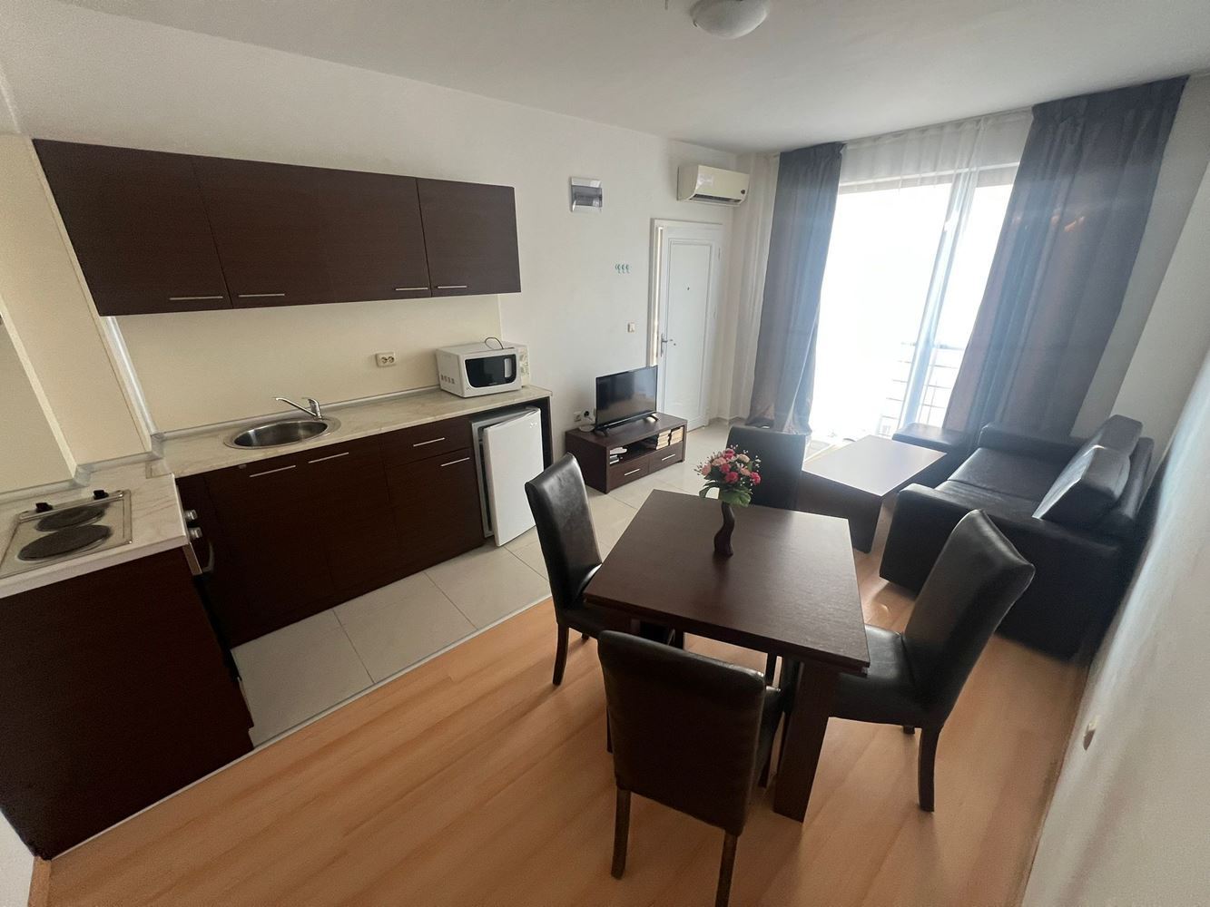 Zwei-Zimmer-Wohnung zwischen Sonnenstrand und Sveti Vlas
