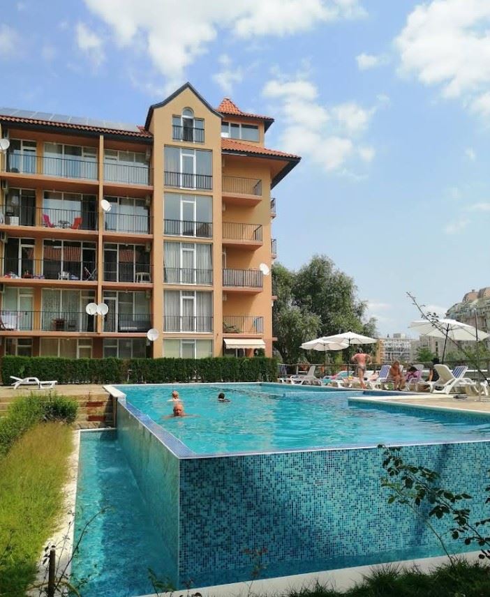 Ihr Zuhause am Meer in Sonnenstrand – gemütliche Zweizimmerwohnung mit Pool und Annehmlichkeiten für die ganze Familie