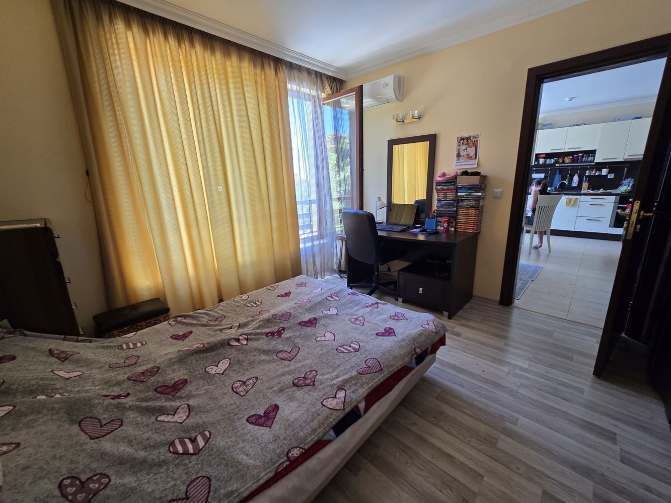2-Zimmer-Wohnung in Sveti Vlas mit direktem Zugang zum Pool – ein ruhiger Ort zum Wohnen und Erholen
