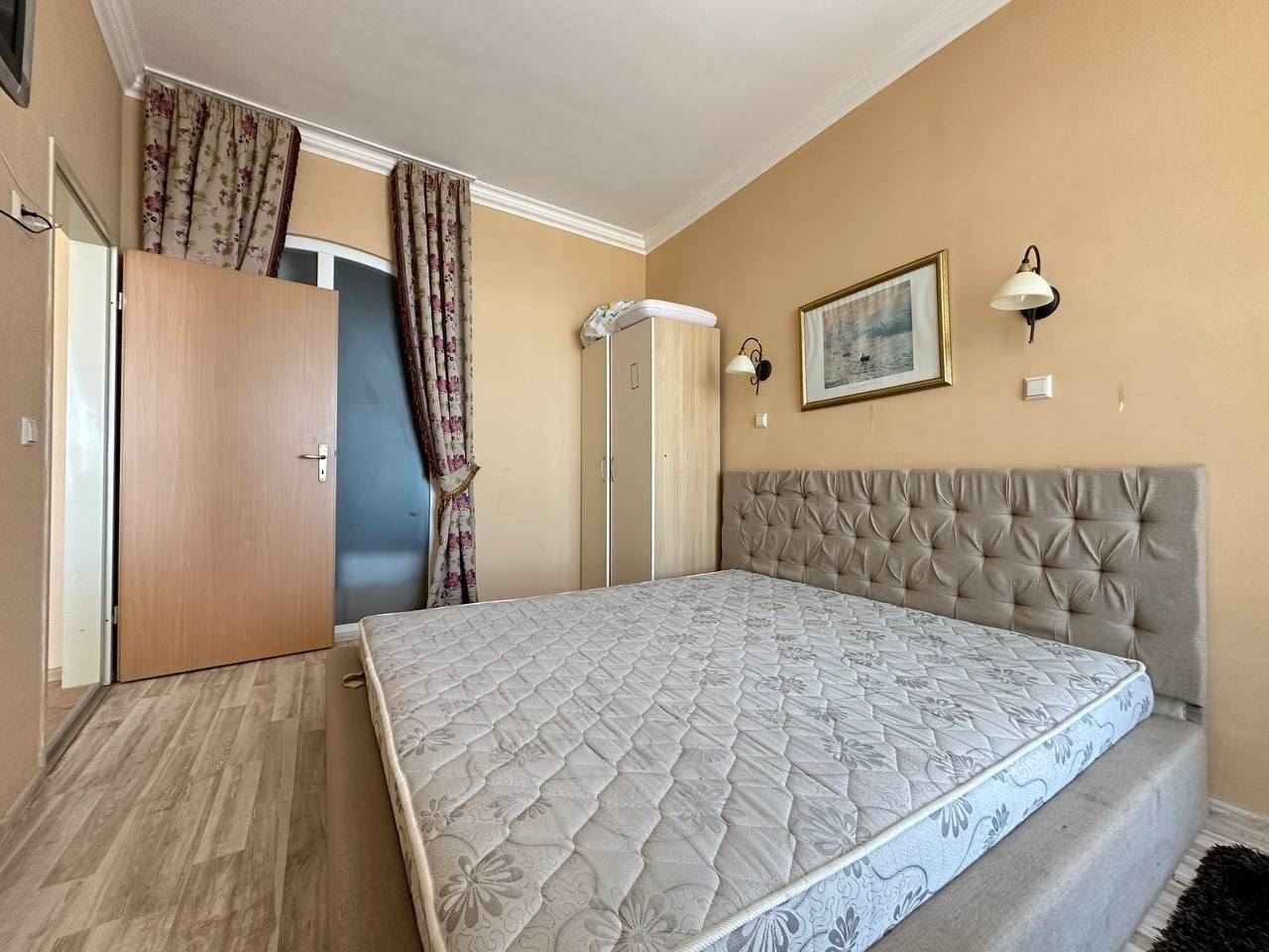 Geräumige Wohnung mit Meerblick in erster Meereslinie in Pomorie – Ferienimmobilie mit dem Gefühl eines luxuriösen Resorts