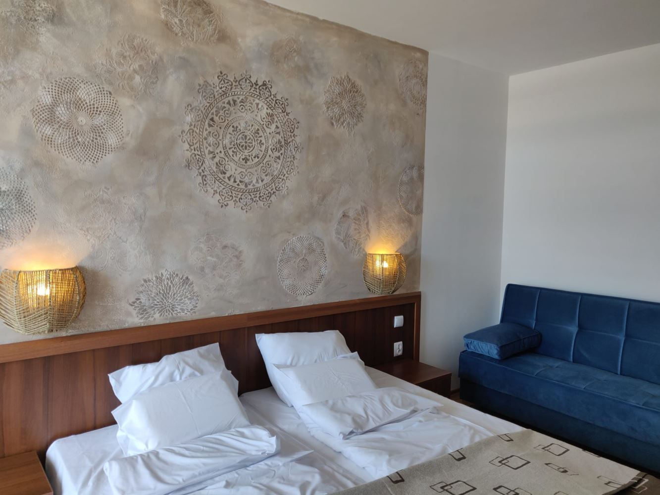 Großzügige Wohnung mit einem Schlafzimmer und teilweise Meerblick – Sonnenstrand, 100 m vom Strand entfernt