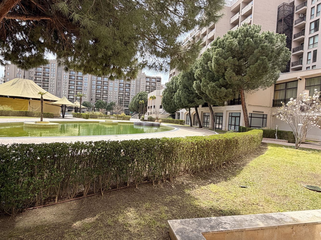 Exklusives Studio mit Garten und direktem Poolzugang – 100 m vom Meer in Sonnenstrand