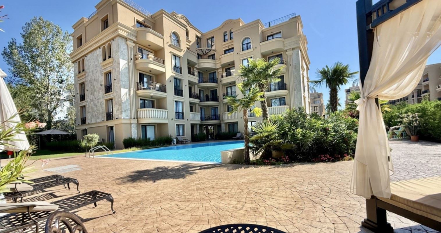 Penthouse mit beeindruckender Terrasse und Panoramablick – Stil und Raum auf der obersten Etage