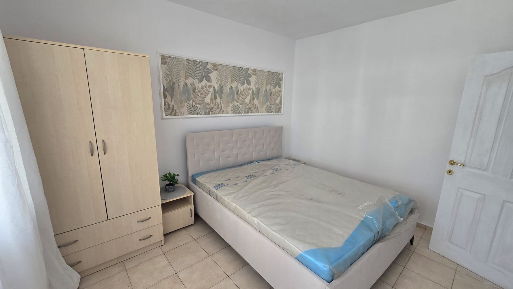 Drei-Zimmer-Wohnung mit Südausrichtung und Blick auf den Pool in Sonnenstrand